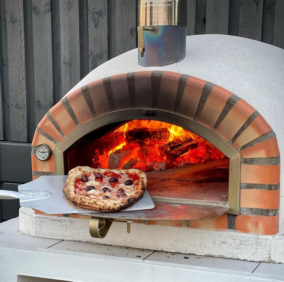Authentic Pizza Ovens Traditional Pizza Oven Cover